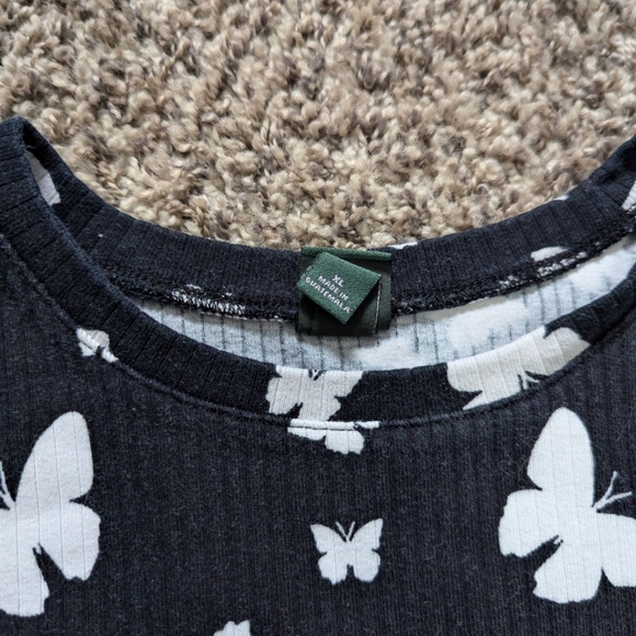 Butterfly Crop Top - Picture 2 of 2